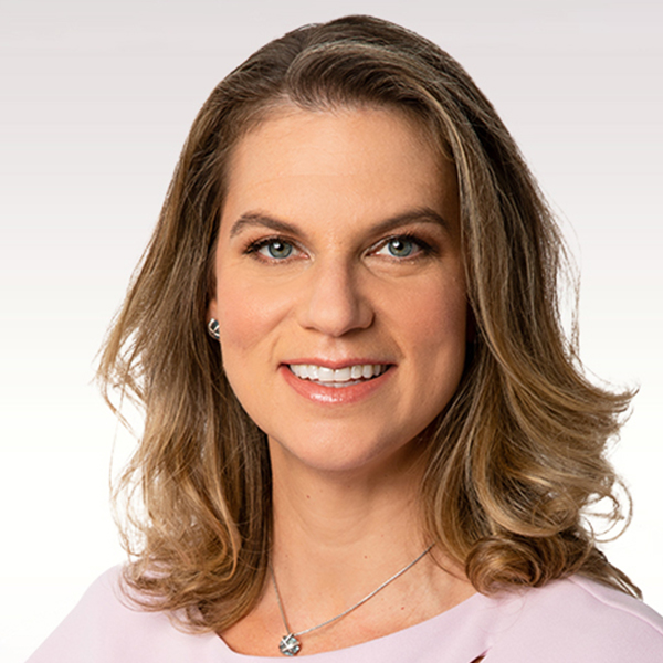 Headshot-speaker-Molly-Bennard-600x600